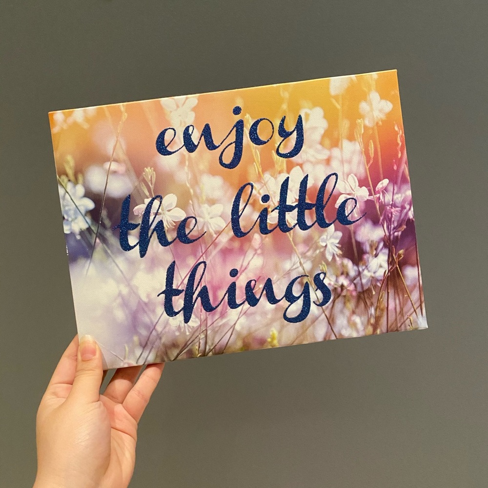Canvas quote board